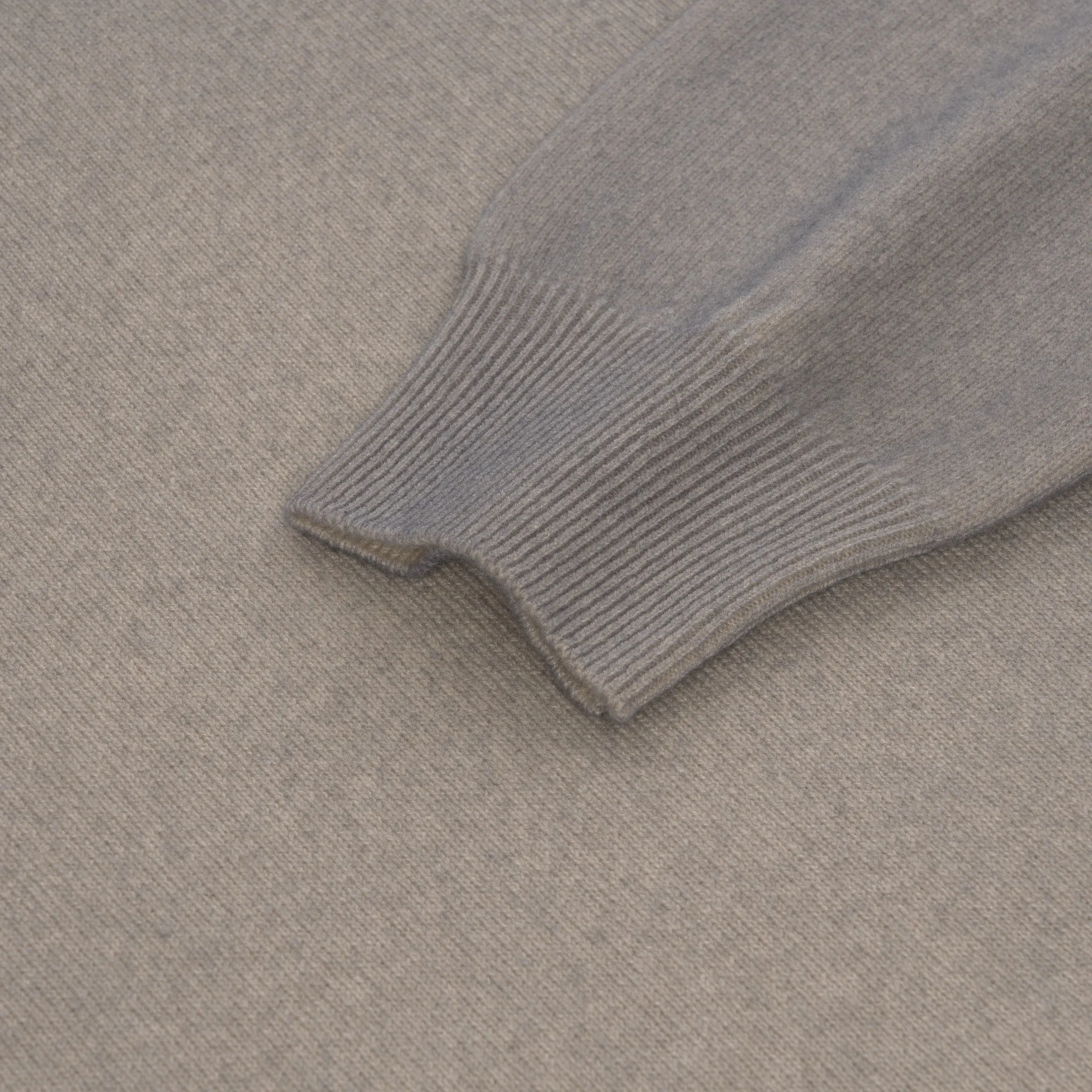 Cashmere Crew-Neck Pullover in Sand