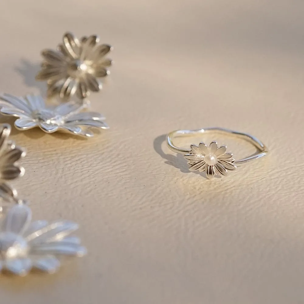 Daisy Pearl Flower Ring Sterling Silver